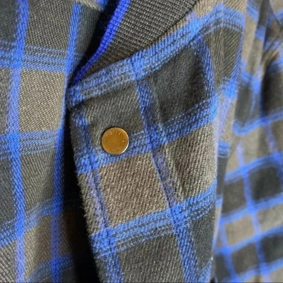 *SALE* Kit and Ace Tremont Button up Men’s size small - Picture 3 of 4